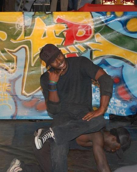 Xtreme b-boys en  show lors d'un festival